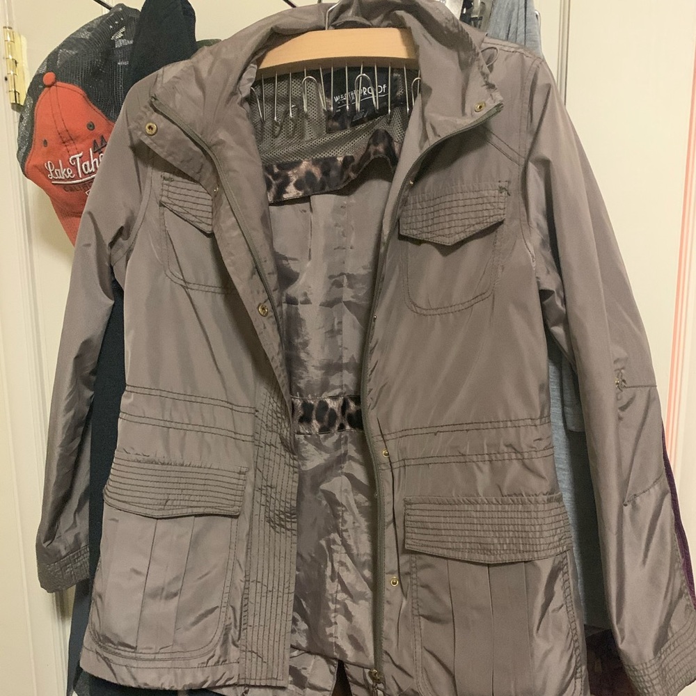 Weatherproof bronze jacket